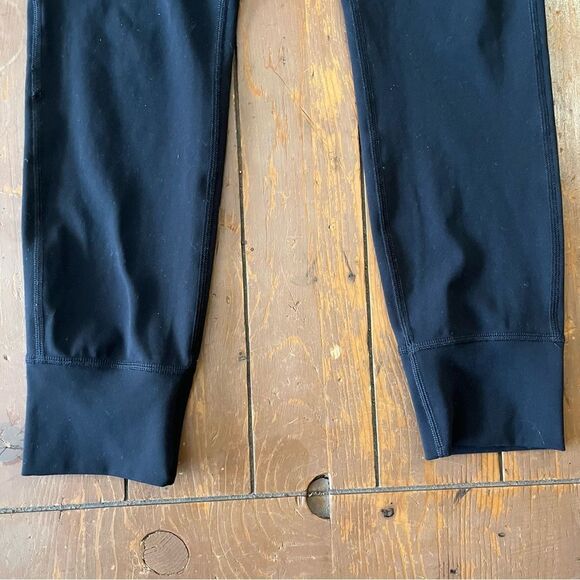 Vuori Black Daily Joggers - Picture 4 of 6